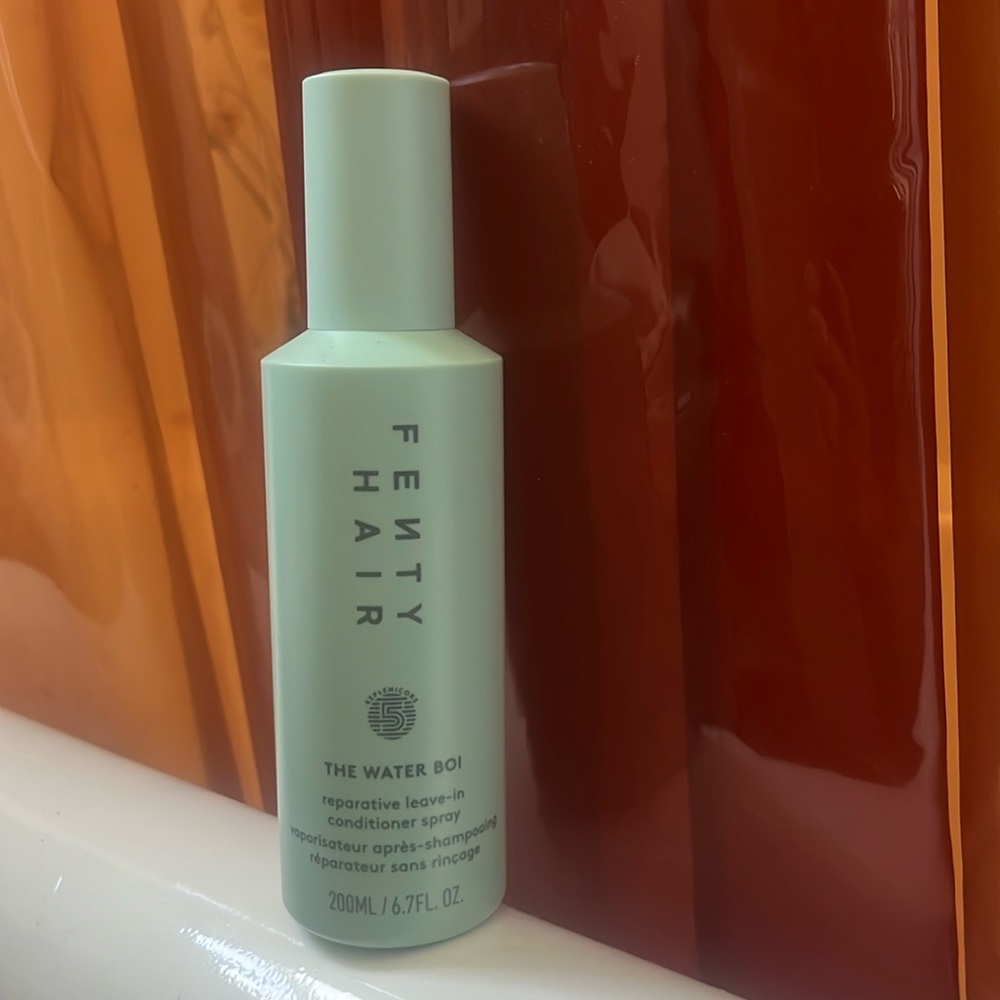 Fenty Hair The Water Boi Leave-in Soray Conditioner